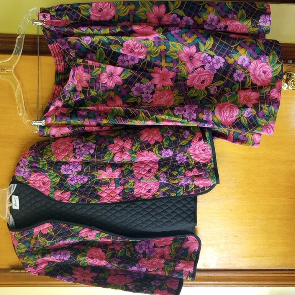 Xtrovert Plus Size 2X Floral Jacket & Skirt. Black Pink Purple Green Gold Plaid